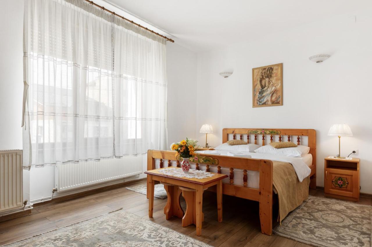 Casa Rasnoveana מראה חיצוני תמונה